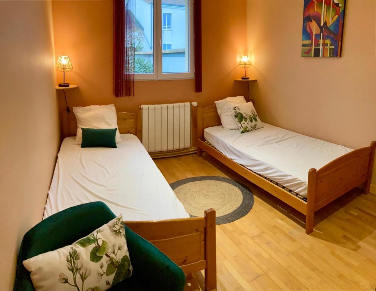 Bed & Breakfast La Des Roses D'hotes Piscine Chauffee *